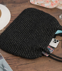 Large braided raffia shoulder bag 