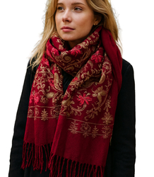 Women's folklore scarf with flower motif and tassels