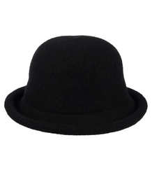 Women's hat made of soft teddy fabric