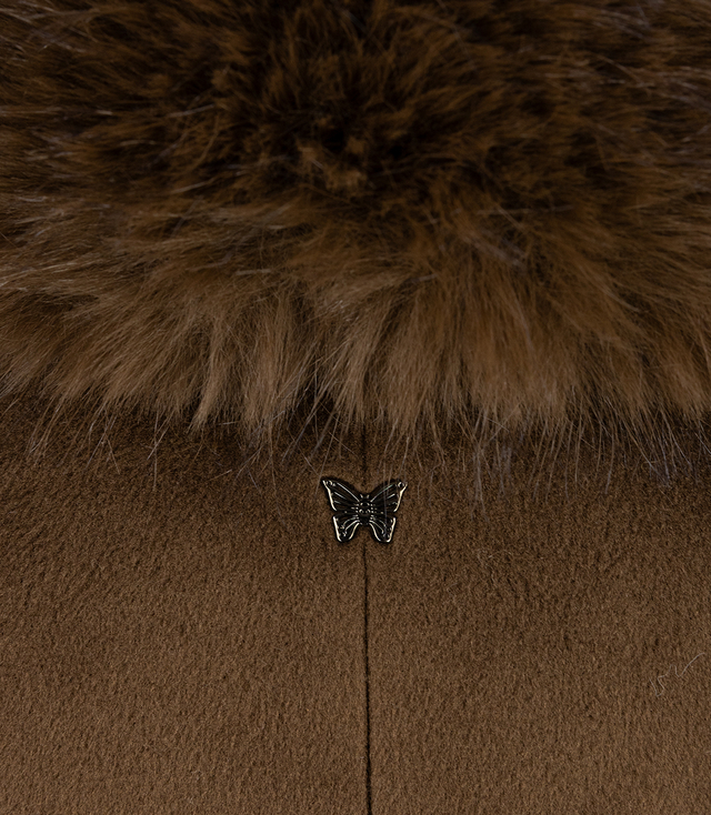 Elegant women's coat with decorative fur CRYSTAL