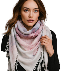 Women's scarf with floral pattern 100x100