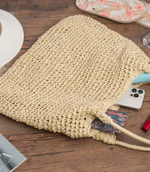 Large braided raffia shoulder bag 