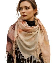 Women's scarf with floral pattern 100x100