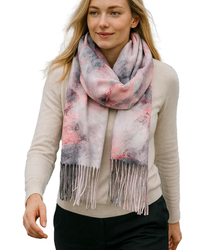 Women's scarf with floral motif and tassels elegant