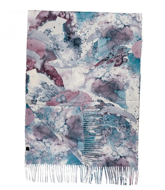 Women's scarf fashionable pattern with tassels