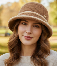 Women's hat cloche patch flower