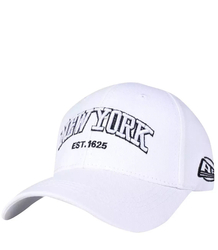 Baseball cap decorated with the words NEW YORK