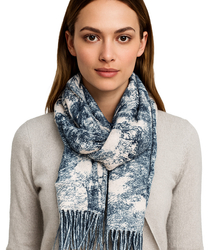 Women's scarf with floral motif and tassels elegant