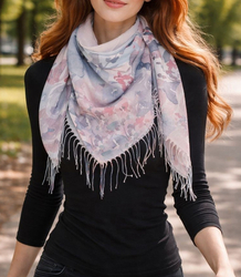 Women's scarf with floral pattern 100x100