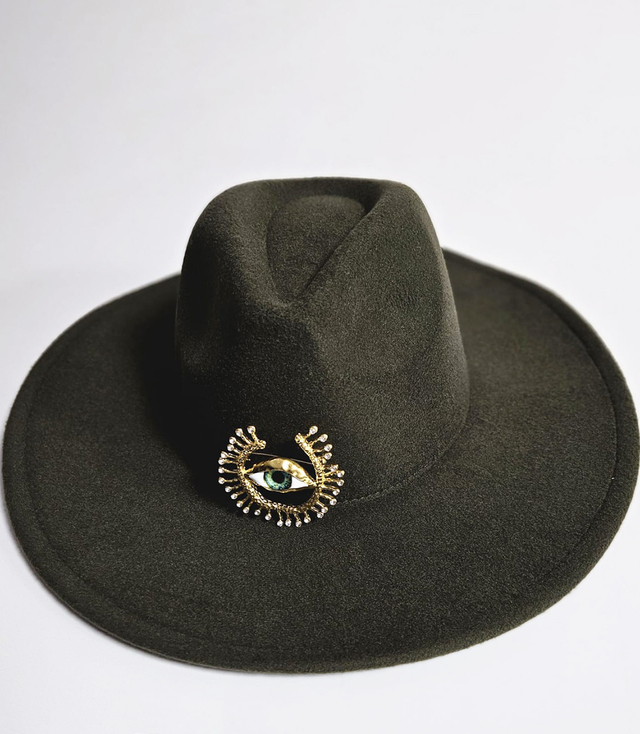 Elegant women's panama hat with decorative brooch "Eye of Elegance"