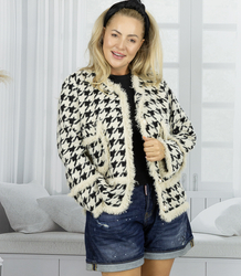 MILA boucle jacket in peplite with decorative buttons