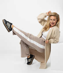 Comfortable sweatpants with white piping LEXI