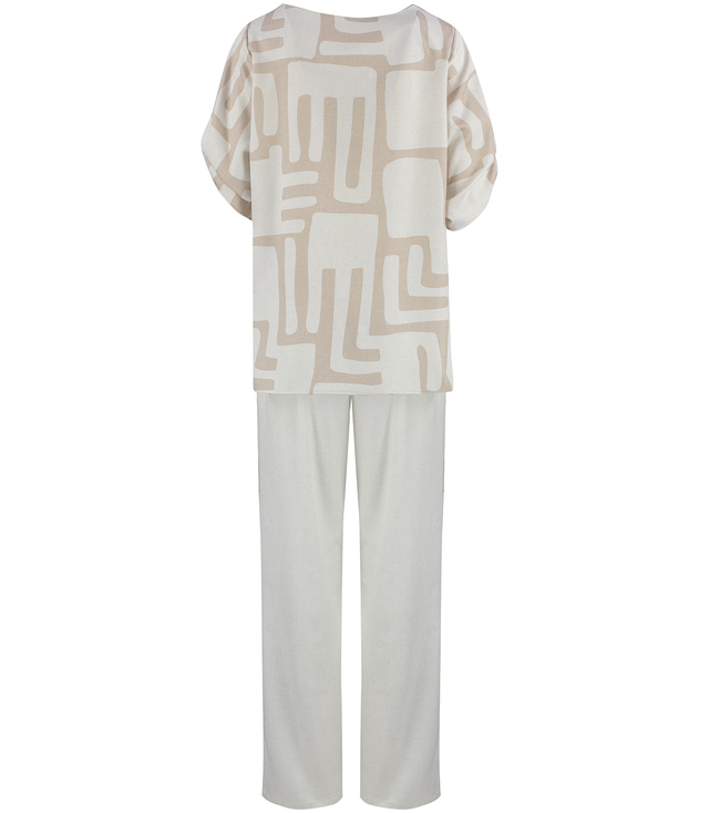 A loose set of trousers, a blouse with geometric patterns, viscose MONTANA