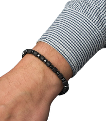 Men's bracelet with natural stones