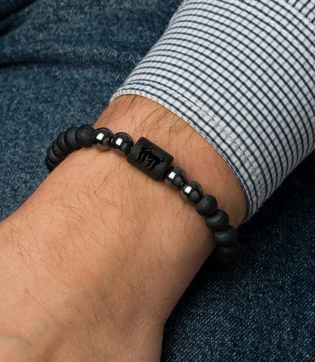 Men's bracelet with natural stones