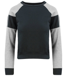 oldschool short sweatshirt with colorful sleeves