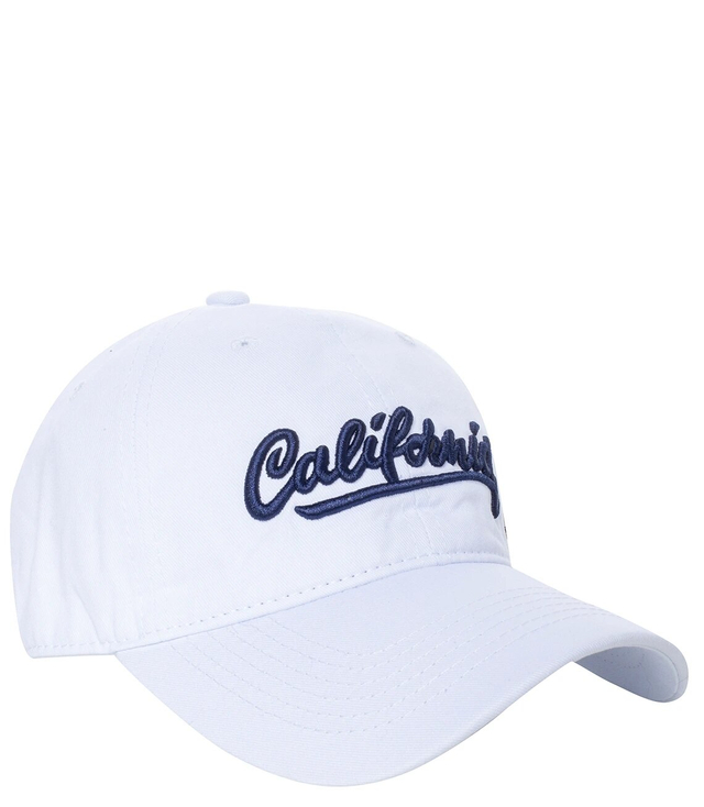 Embroidered baseball cap decorated with the inscription CALIFORNIA