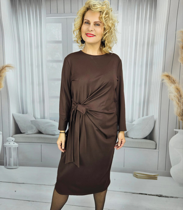 Elegancka ołowkowa sukienka midi  z szarfą w pasie PAMELA