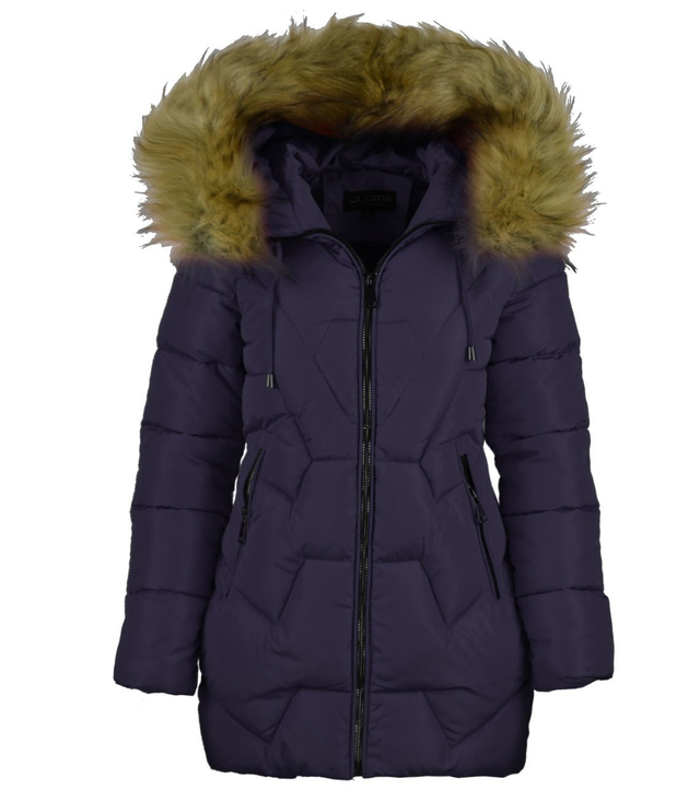 Women&#39;s fitted winter jacket with a hood