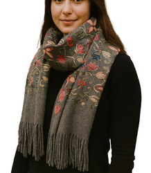Women's scarf with embroidered pattern and tassels