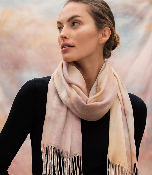 Women's scarf with stylish design 180x70