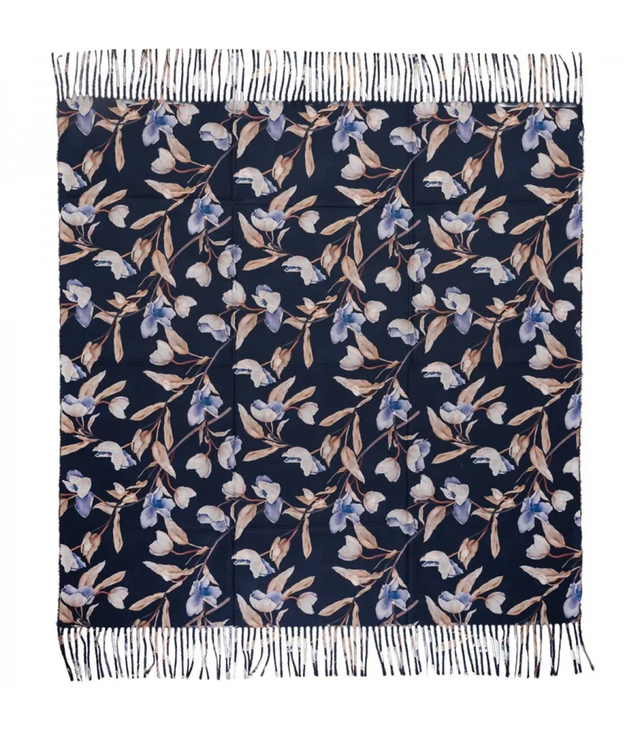 Elegant floral shawl scarf with tassels