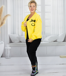 Modny kardigan sweter z naszywkami na guziki