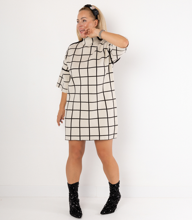 Trapeze Patterned Knit Dress TWIGGY
