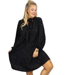 Elegant shiny dress with glamorous binding