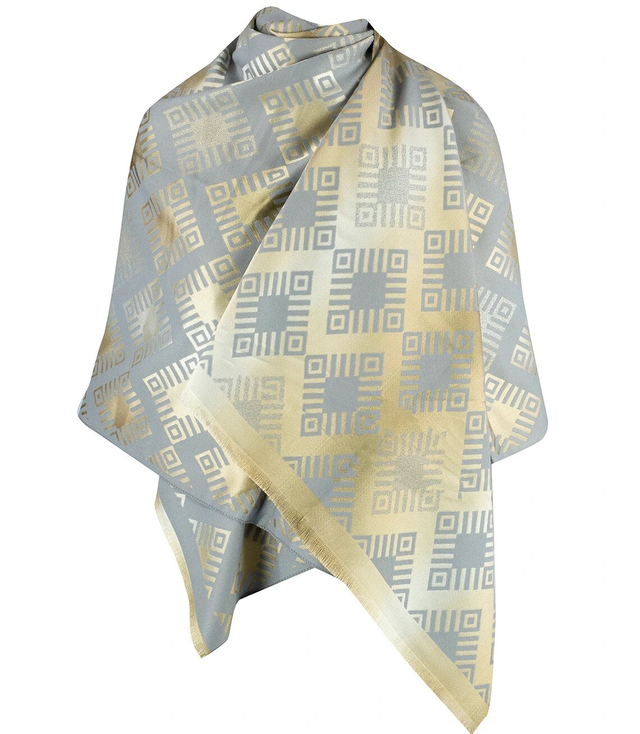 Elegant double-sided scarf with gold thread and diamond pattern