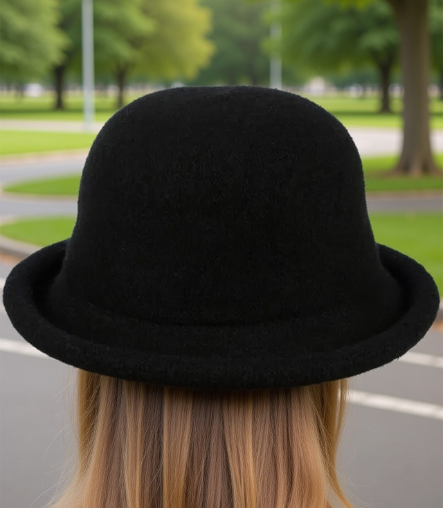 Women's hat made of soft teddy fabric