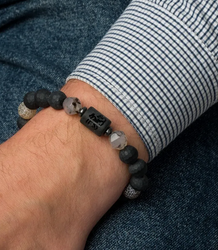 Men's bracelet with natural stones
