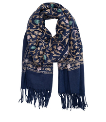 Women's patterned shawl with tassels 