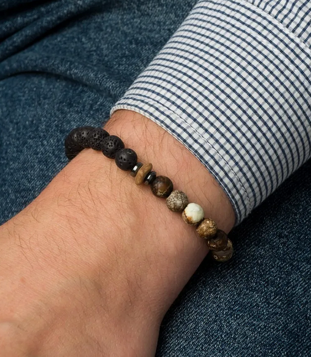 Men's bracelet with natural stones