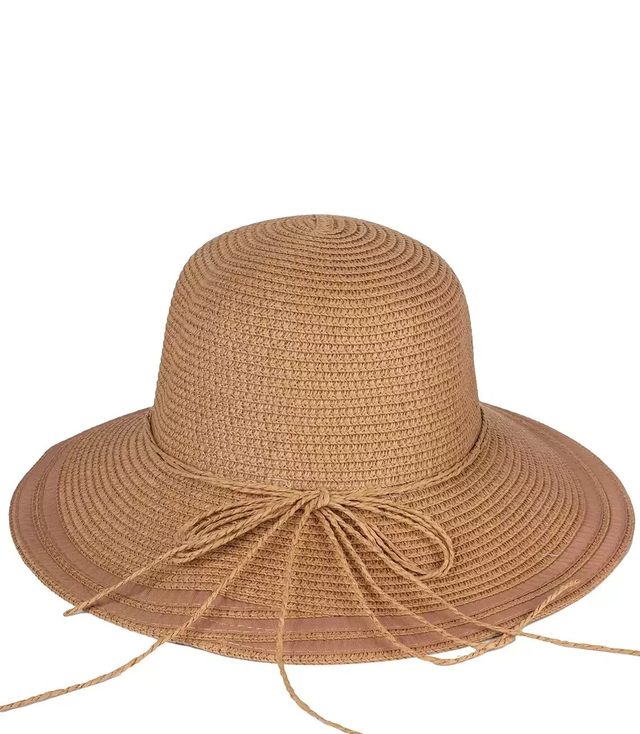 Women's straw hat with stripes on the brim