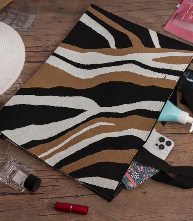 Shopper bag patterned large colorful shoulder bag with zipper