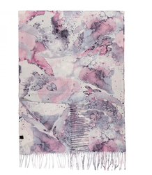 Women's scarf fashionable pattern with tassels