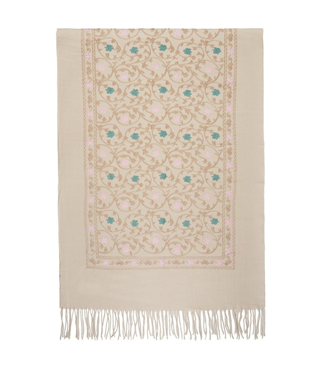Women's patterned shawl with tassels 