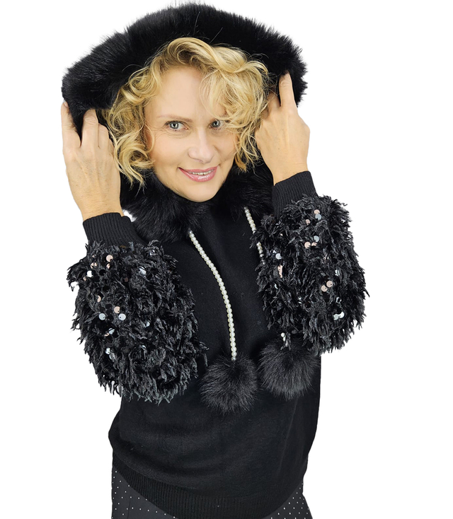 Warm sweater sweatshirt with hood, detachable fur and feathers BOMBAY