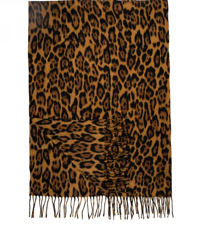 Elegant scarf with tassels