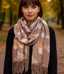Women's scarf with a motif of small flowers tassels