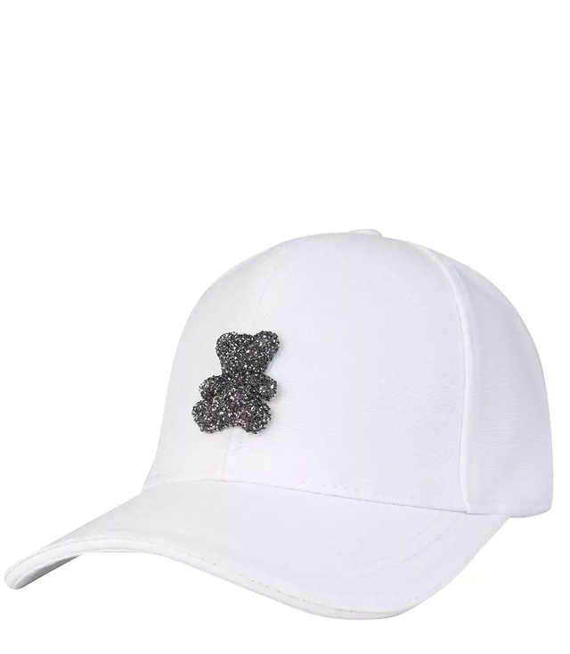 Beanie hat decorated with a teddy bear made of rhinestones