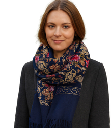 Women's folklore scarf with flower motif and tassels