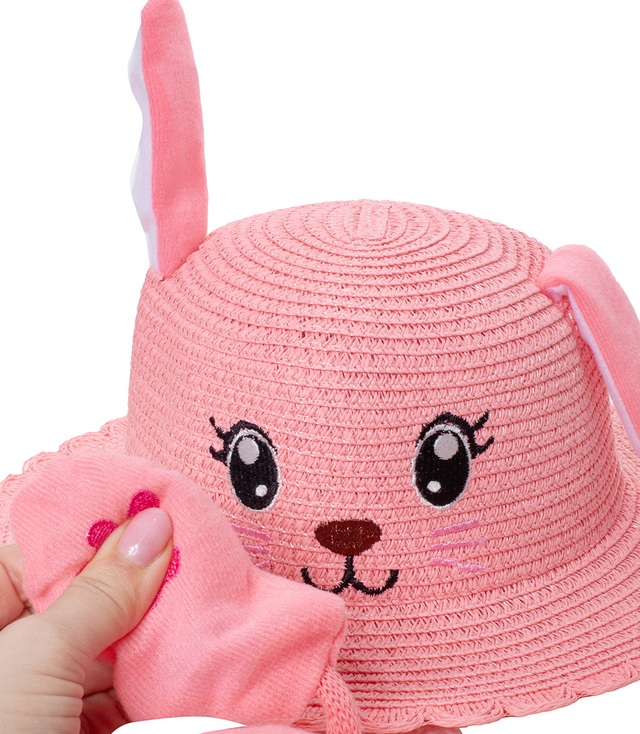 Children's hat with a dog's face and lifting ears