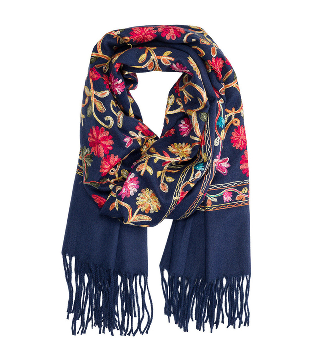 Women's folklore scarf with flower motif and tassels
