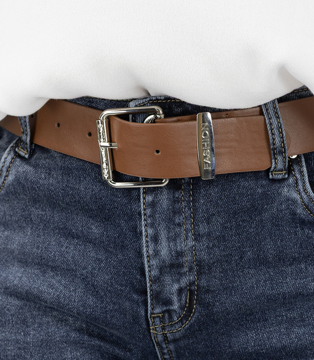 Spodnie jeansowe damskie Jeansy Mom Fit z paskiem IRMA