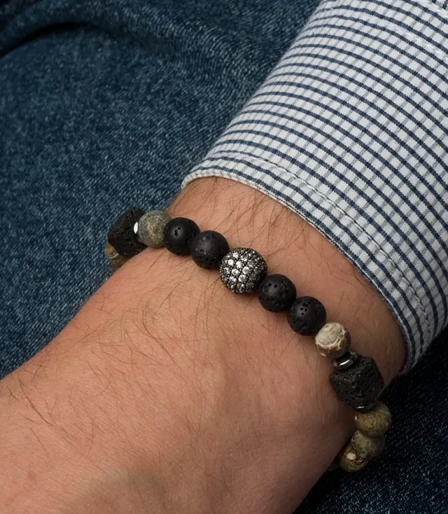 Men's bracelet with natural stones