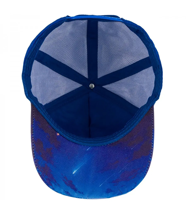 Children's baseball cap decorated with a colorful print 