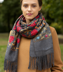 Women's folklore scarf with flower motif and tassels