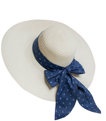 Elegant women's straw hat with hooks